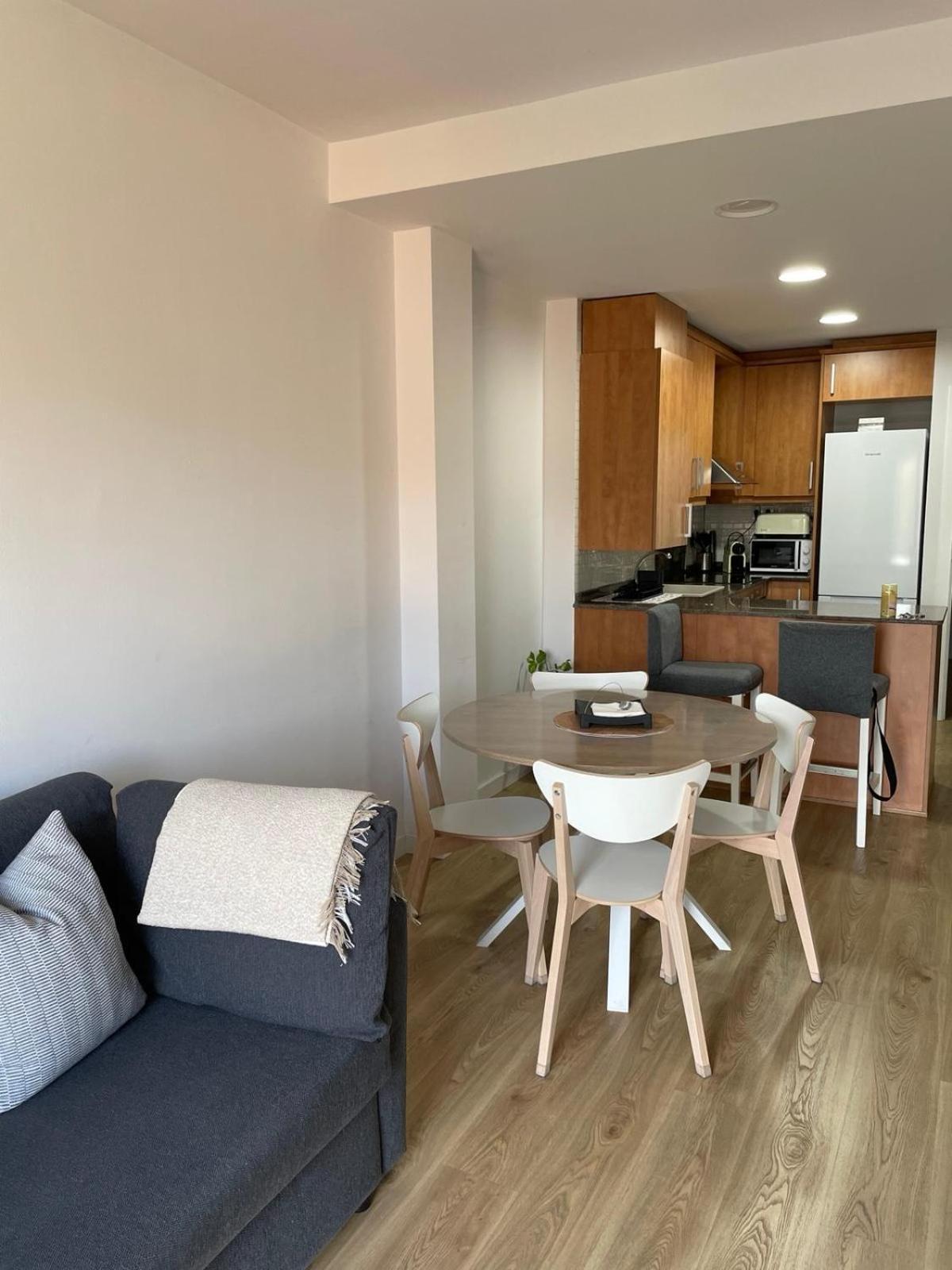 Acogedor Apartamento Vallparadis Con Parking Terrassa Kültér fotó