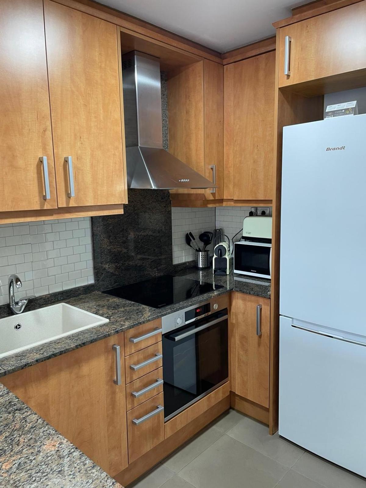 Acogedor Apartamento Vallparadis Con Parking Terrassa Kültér fotó